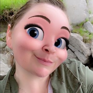 Meet your Posher, Lisa